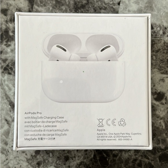 Apple AirPod Pros - Picture 2 of 3